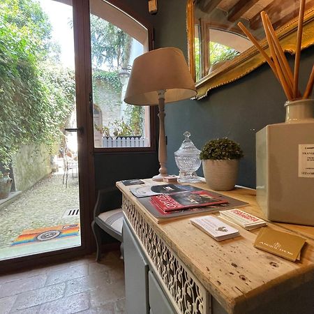 Le Camere Di Bsuites Affittacamere Parma Kültér fotó