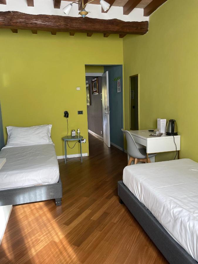 Le Camere Di Bsuites Affittacamere Parma Kültér fotó