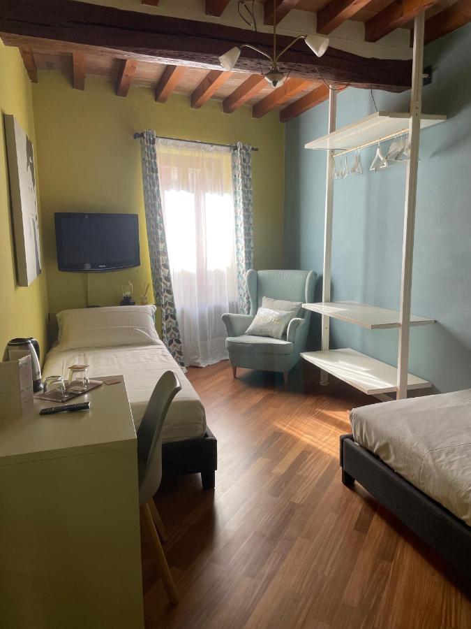 Le Camere Di Bsuites Affittacamere Parma Kültér fotó