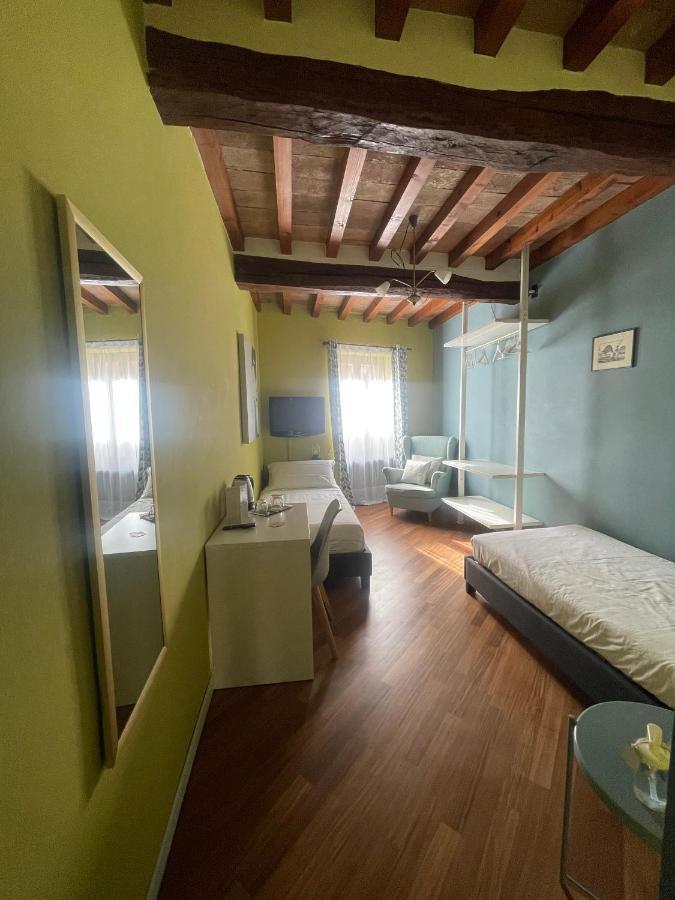 Le Camere Di Bsuites Affittacamere Parma Kültér fotó