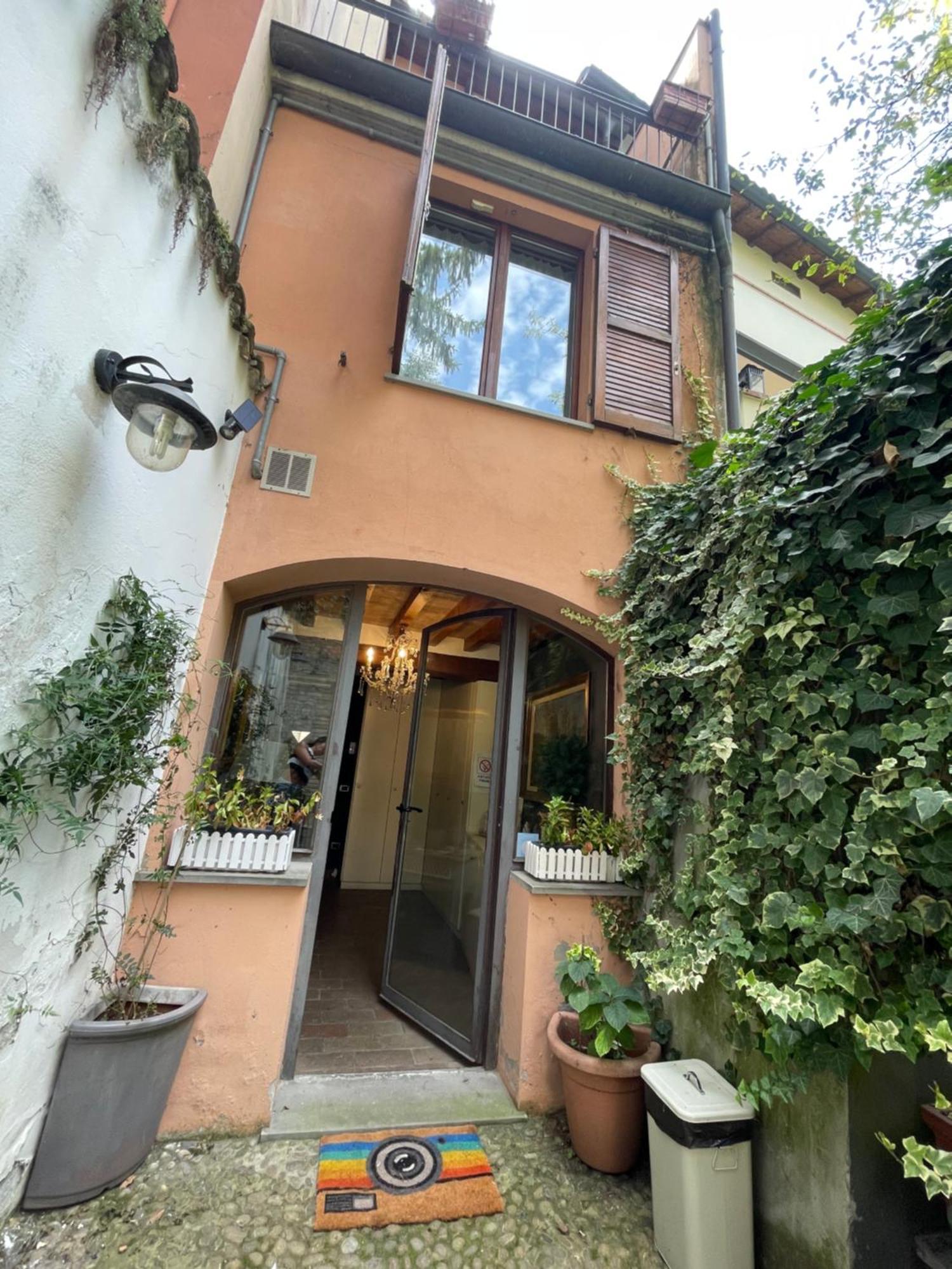 Le Camere Di Bsuites Affittacamere Parma Kültér fotó