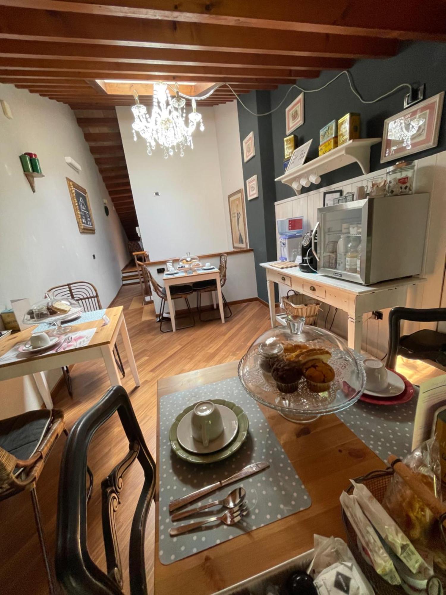 Le Camere Di Bsuites Affittacamere Parma Kültér fotó