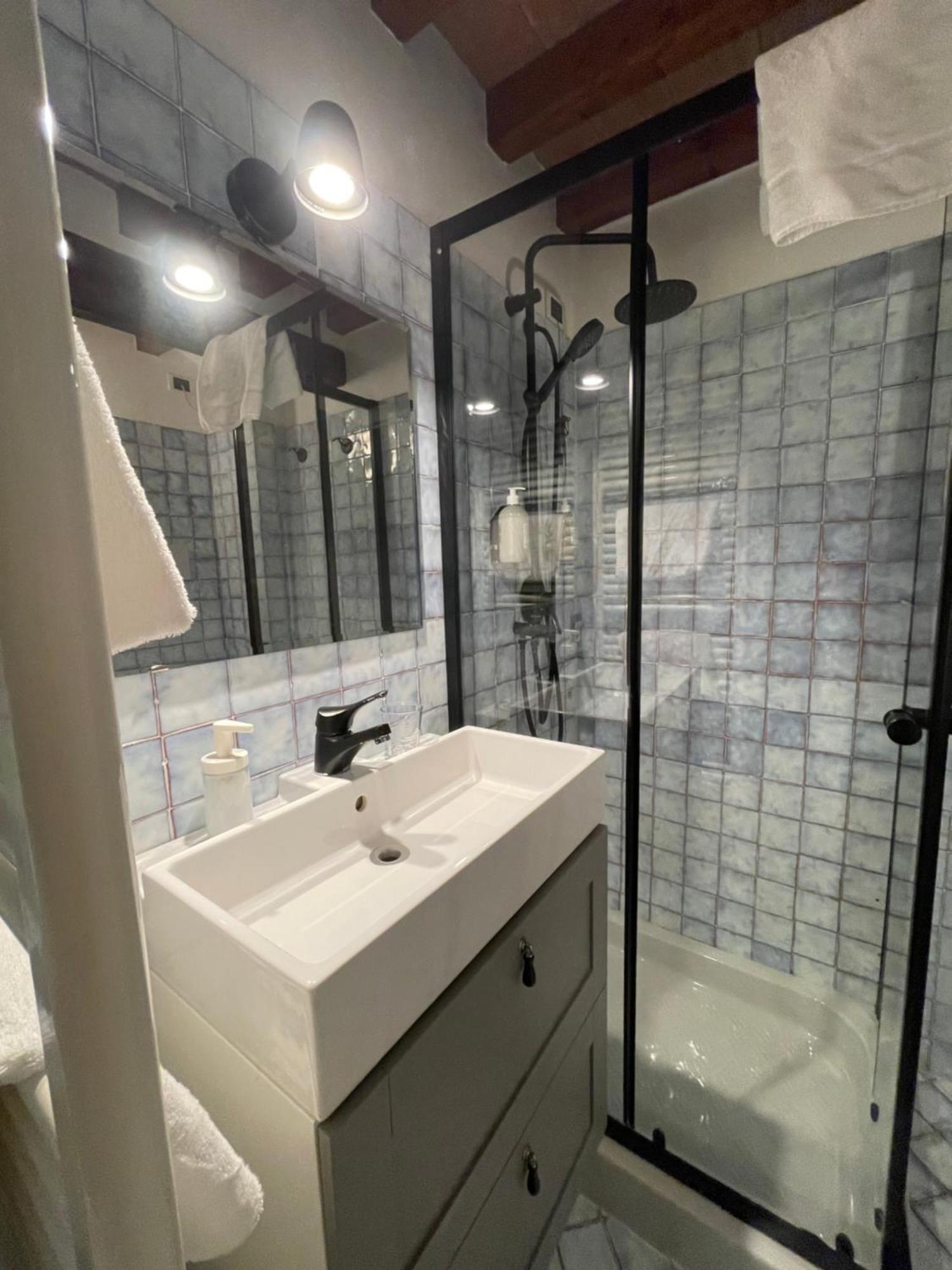 Le Camere Di Bsuites Affittacamere Parma Kültér fotó